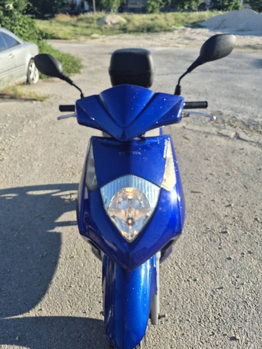 Honda  Dylan  125
