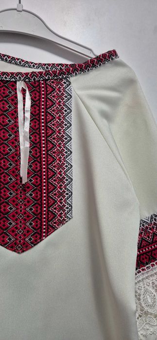 Costum traditional copii 8 ani