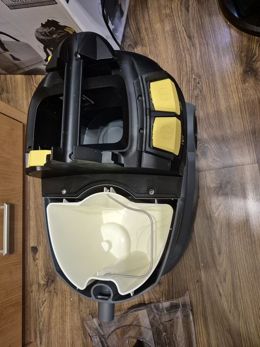 Пылесос Karcher Puzzi 8/1.