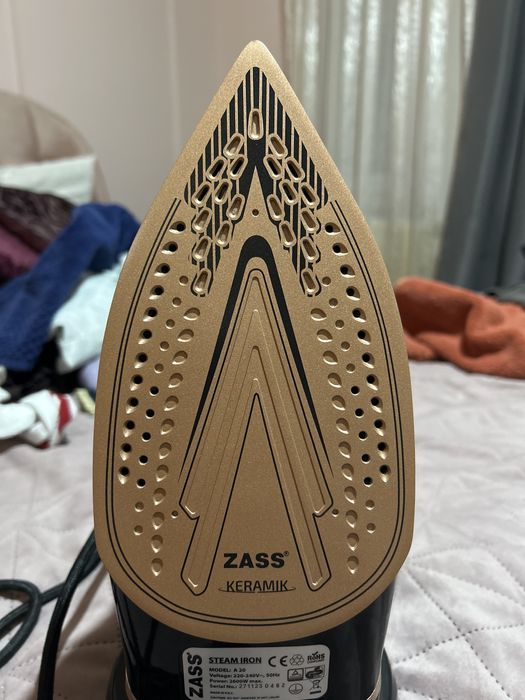 Fier de Calcat ZASS, fara fir, cu placa ceramica, stare f buna