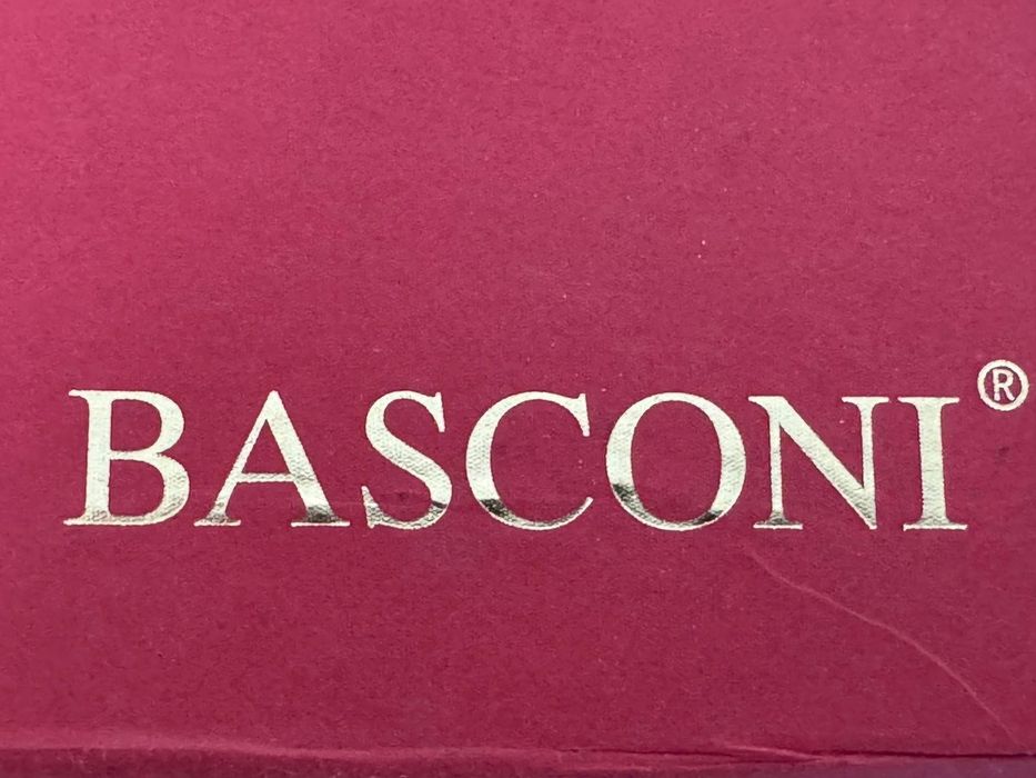 Продам босоножки BASCONİ