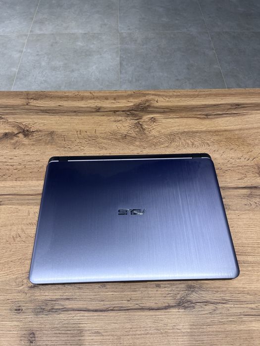 Ноутбук Asus X507M