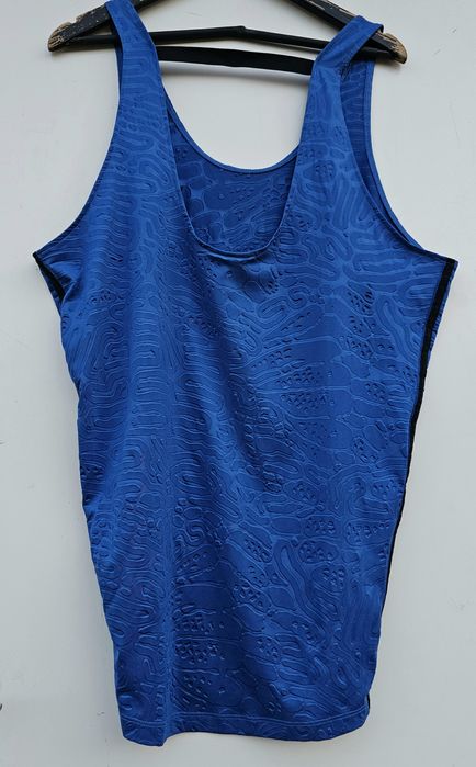 Adidas оригинална дамска рокля М размер