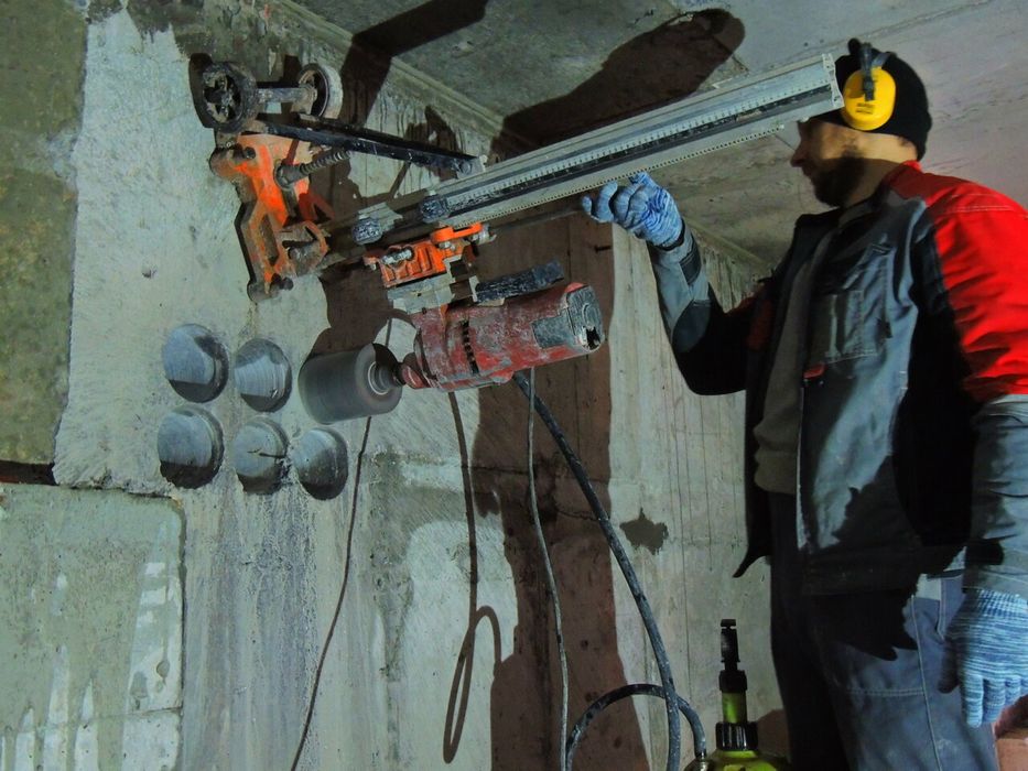 Алмазное бурение любых видов