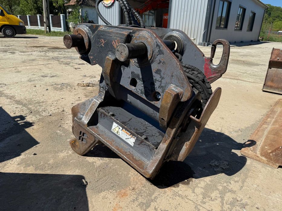 Sistem Powertilt, 1x cupa sapat, 1x cupa taluz pt excavator 14-21 Tone