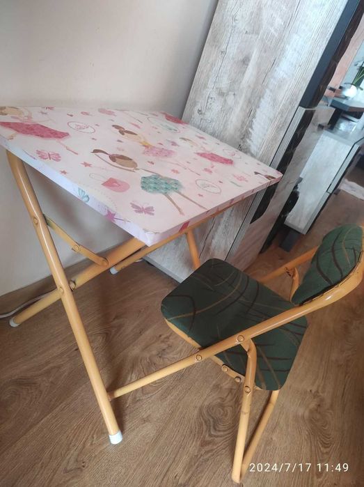 Детска масичка + столче.