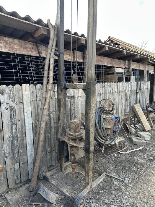 Vand instalatie de foraj !