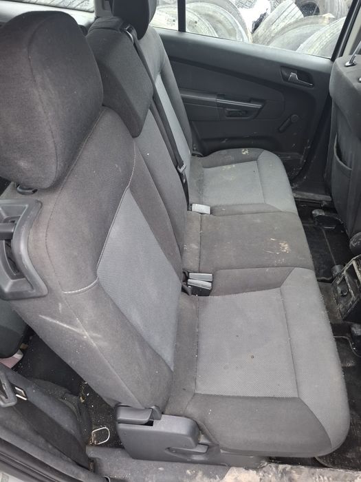 Vand scaune si piese interior opel zafira cu 7 locuri