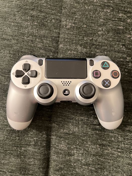 Продам джойстик ps4