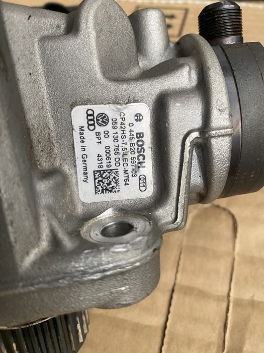 Audi A6,Q7,Touareg 3.0TDI, к-т помпа за високо налягане и дюзи