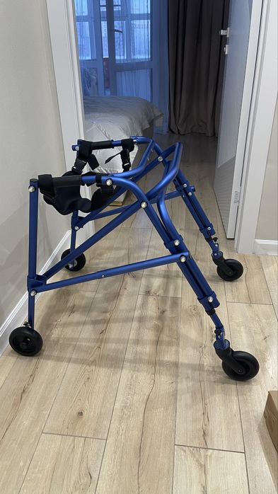 Продам ходунки детские Doc ortopedia