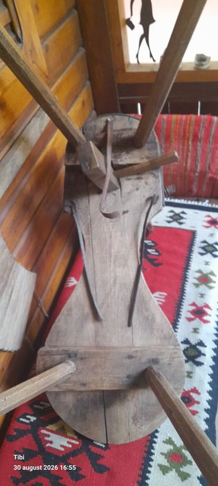 Scaun de curelar, piesă autentica de mestesugar ardelean sec.19