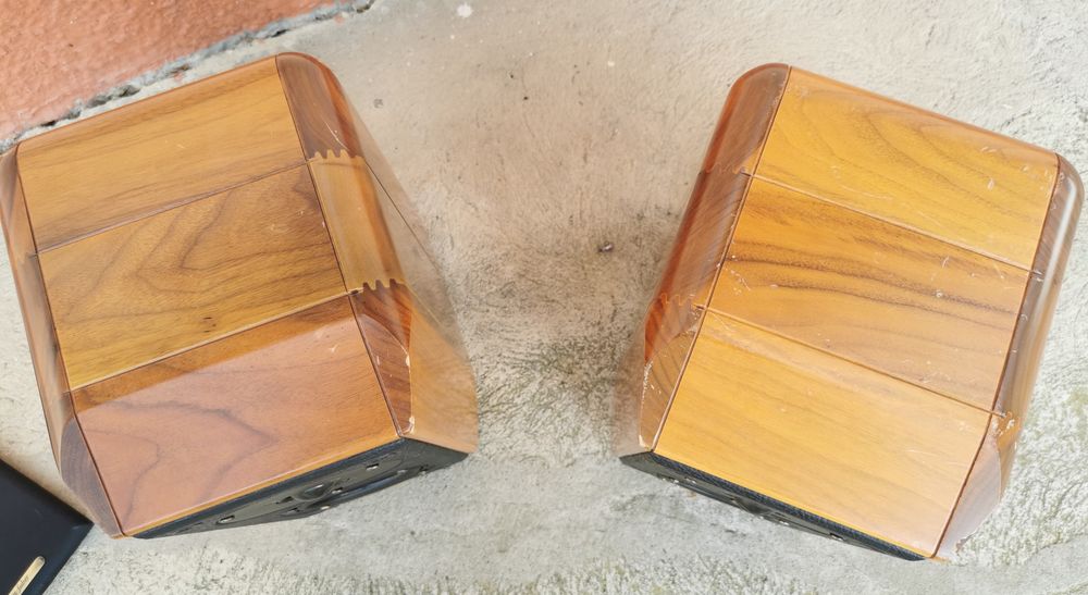 Boxe de colecție Sonus Faber Minima FM2 – Lemn Masiv de Nuc – 1992-1993