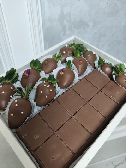 Клубника в шоколаде продаю