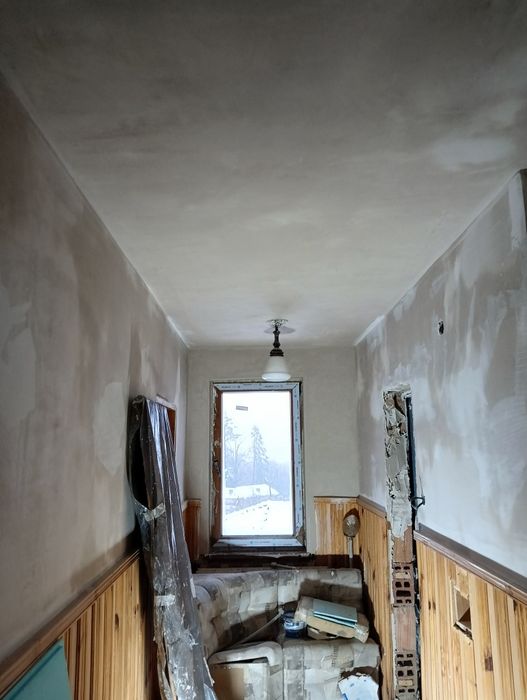 Машинна мазилка и подова замазка