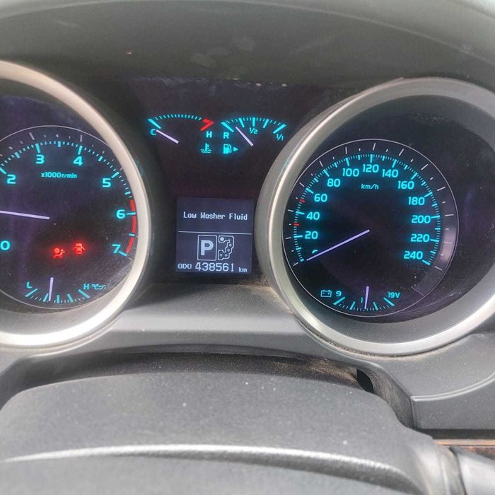 Автомобиль Toyota Land Cruiser