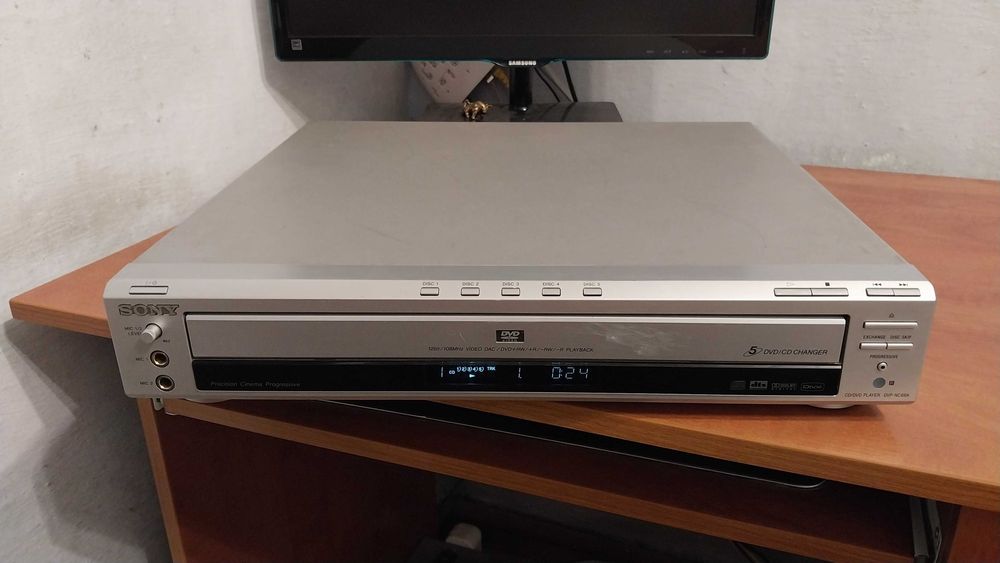 Sony CD проигрыватель mp3, CD, dvd Hi-Fi