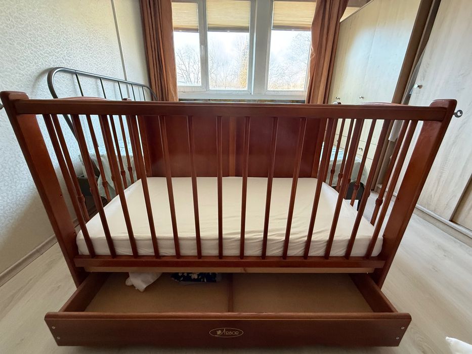 Креватче Арбор и бебешки матрак