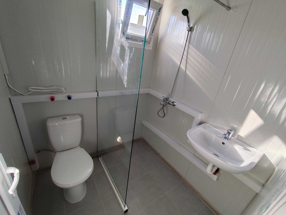 Жилищни контейнери 600/900 см със санитарен възел и кухненски бокс