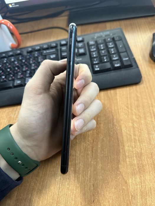 Продам iphone 7 plus