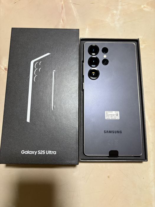 Samsung Galaxy S25 Ultra 256GB Desigilat