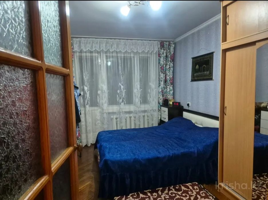 Продам 4-комнатную квартиру