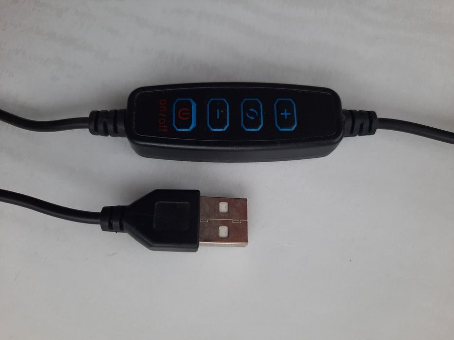 Третья рука для пайки, держатель.