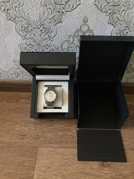 Продам часы