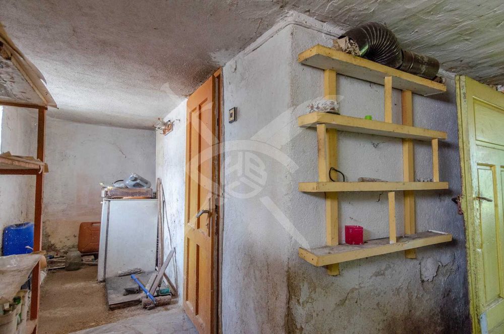 Продава се Къща в с. Мирково, Област София-област - 70 кв.м за 401 €/кв.м - Снимка #18