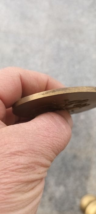 Placheta veche din Bronz