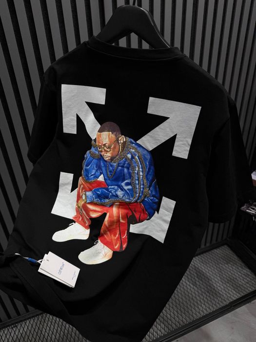 Продавам топ модели Худита и Тениски