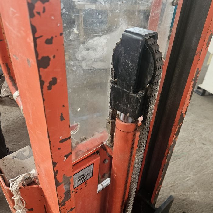 електрическа количка 1000 кг-germany