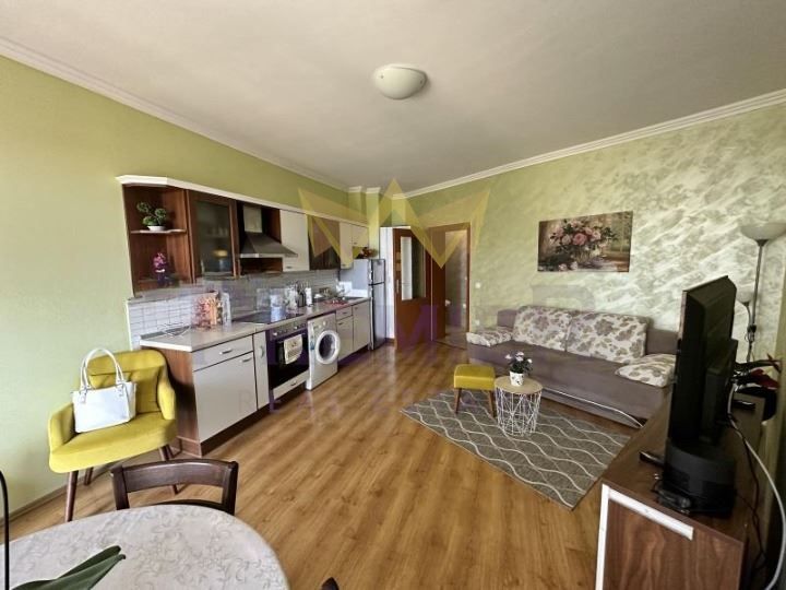 Дава се под наем Двустаен апартамент в Варна, м-т Св. Никола - 70 кв.м за 448.8 € - Снимка #1