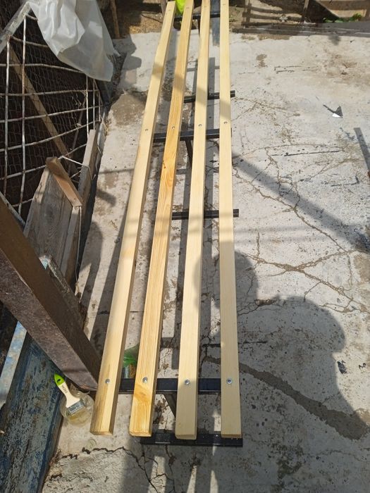 Скамейкалар сотилади 150 минг