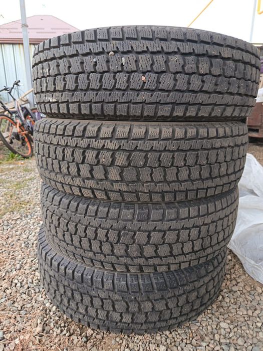 Продам зимние шины
