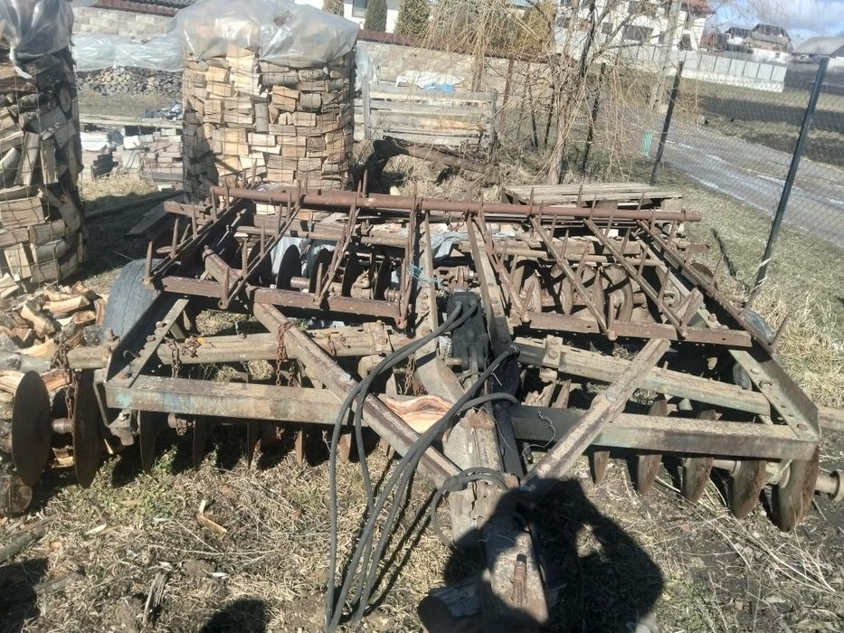 Vând disc pentru terenurile agricole