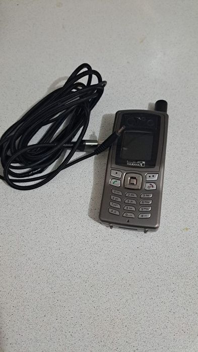 Спутниковый телефон Thuraya SO-2510 + Длинный кабель питания + 2 SIM