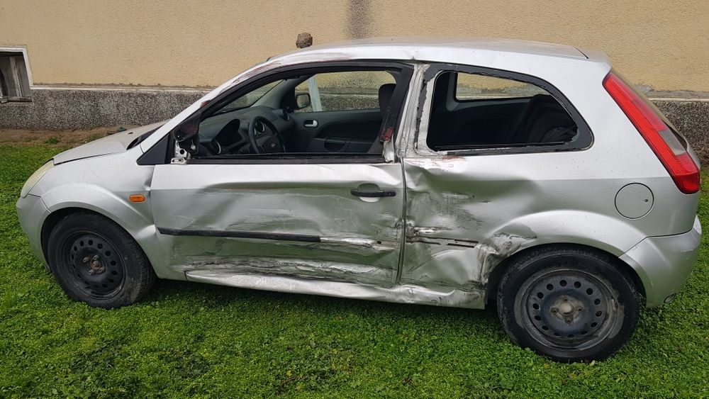 Форд Фиеста 1.25 с газов инжекцион на части