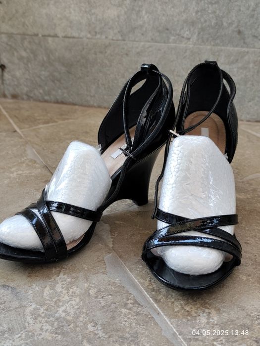 Обувки на Zara / Geox