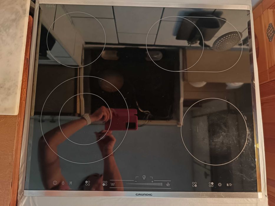 Плот за вграждане GRUNDIG GIEV 624430 X