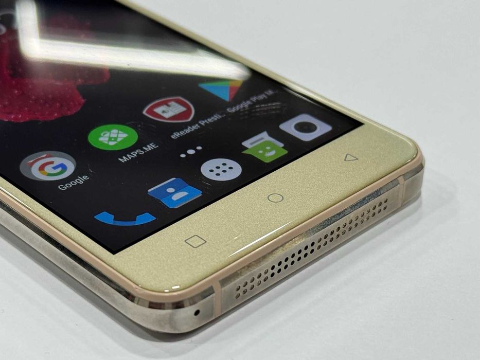 Телефон - Prestigio Muze D5