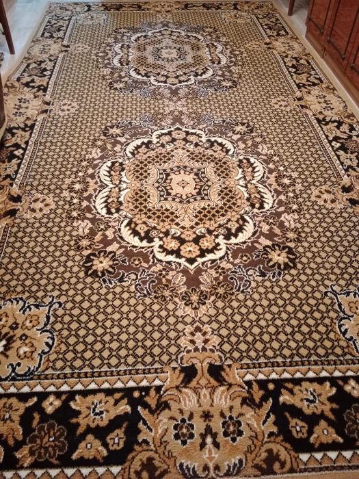 Продам ковер 2*4