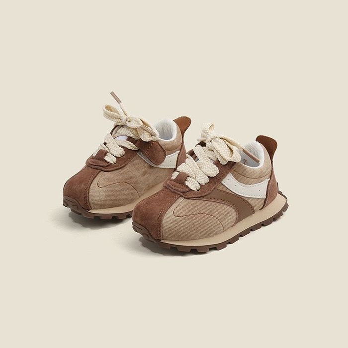 Детские кроссовки