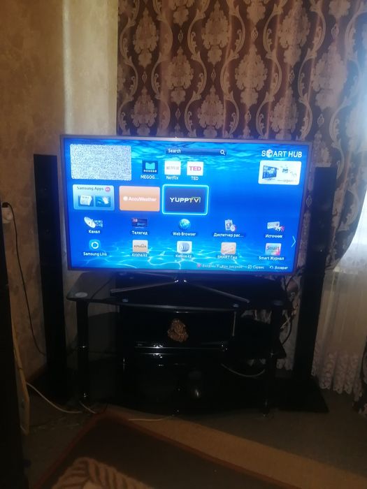 Телевизор Самсунг  SMART TV