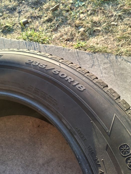 2 Anvelope m+s  235 60 r18 Hankook