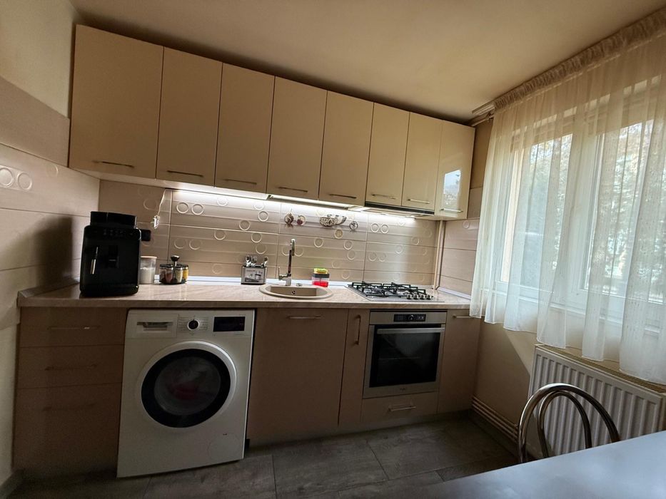 Apartament de vanzare Comanesti