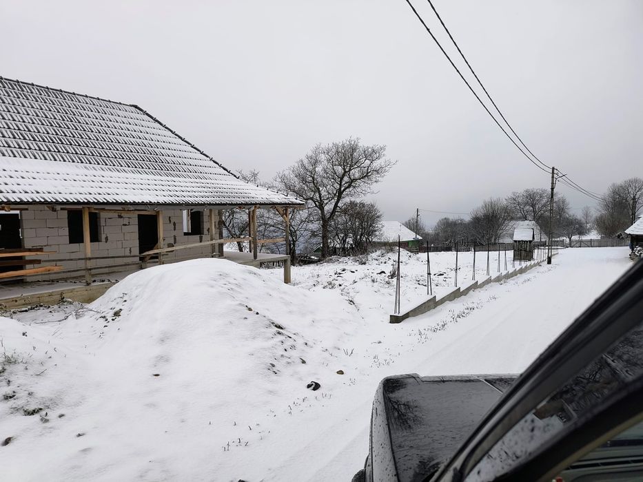 Casa Noua La Munte in Com Batrana Tinutul Padurenior