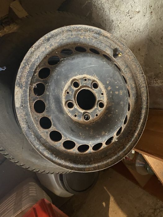 Продавам гуми с джанти