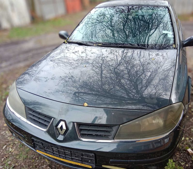 Рено Лагуна на части