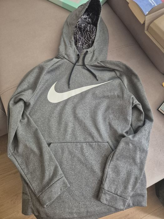 Nike суитчер L размер ,Dri-fit